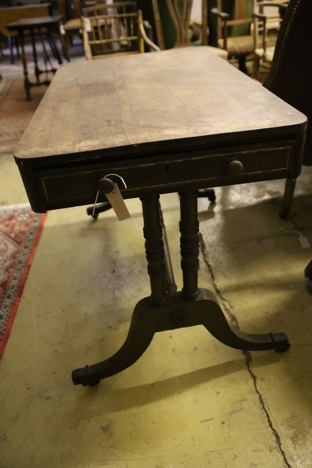 A Regency rosewood centre table, width 98cm, depth 58cm, height 72cm